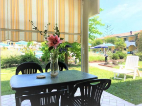 Enjoy the sun from the garden of our flat San Michele Al Tagliamento